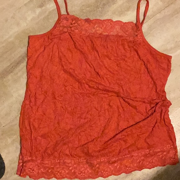 Maurice’s Lovely burnt orange camisole in crinkle style - Picture 1 of 7